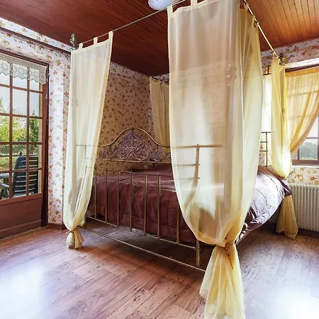 Tranquil Garden Hideaway, Cleaning Included 度假居 *