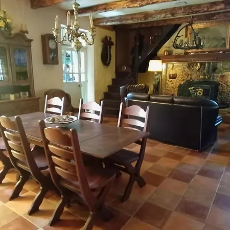 Holiday home Authentic With Private Pool, Cleaning Included Puy-l'Eveque
