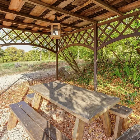 Holiday home Authentic With Private Pool, Cleaning Included