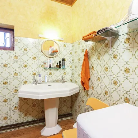 Authentic With Private Pool, Cleaning Included Puy-l'Eveque