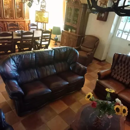 Authentic With Private Pool, Cleaning Included * Puy-l'Eveque